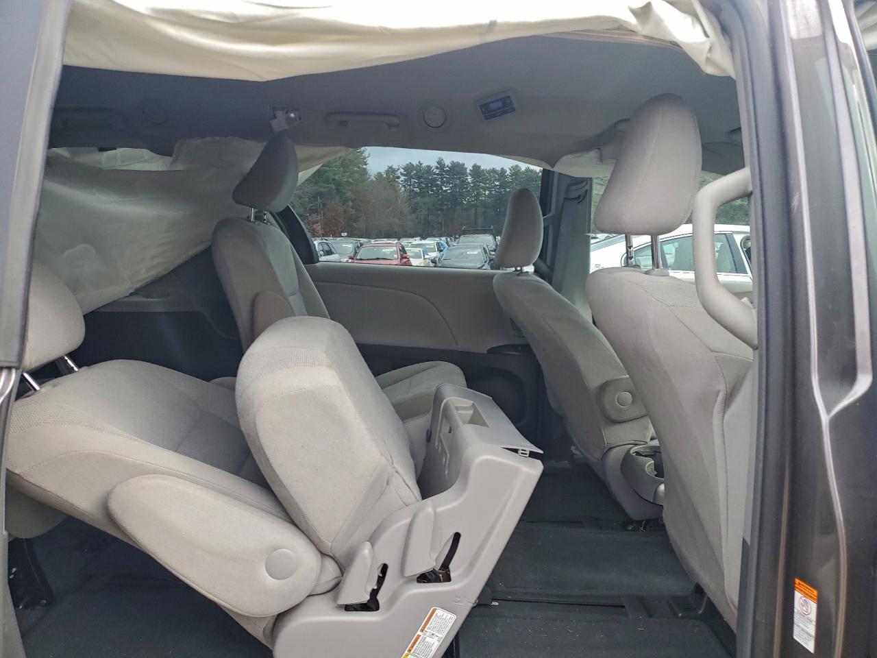 2015 Toyota Sienna VIN: 5TDZK3DC0FS671939 Lot: 93111825