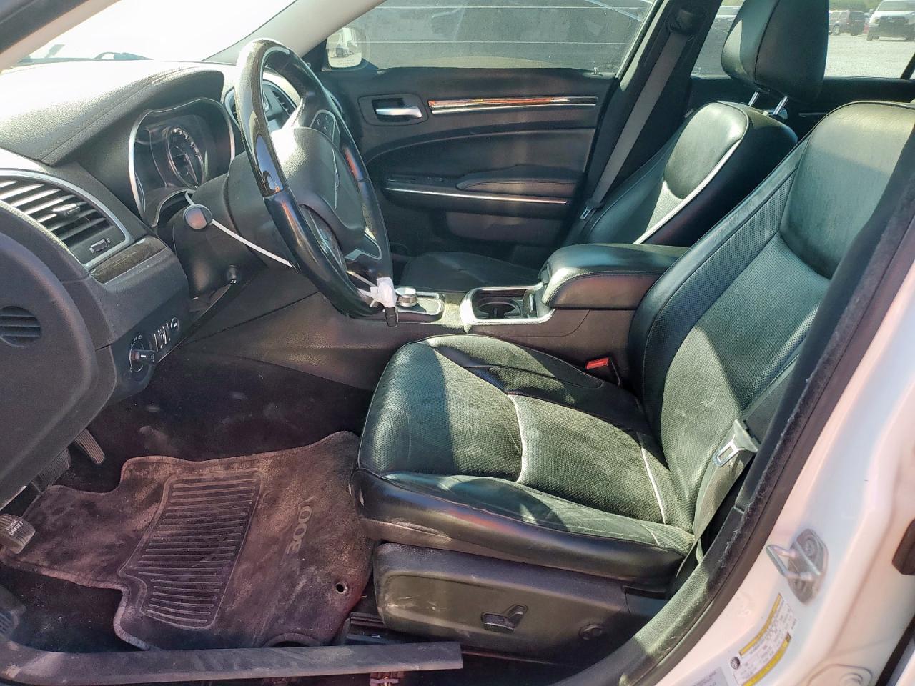 2016 Chrysler 300C VIN: 2C3CCAEG3GH156513 Lot: 92685925