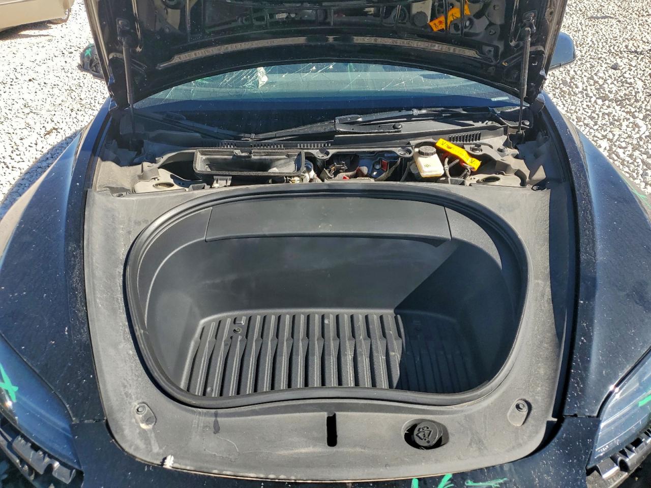 2024 Tesla Model 3 VIN: 5YJ3E1EB3RF819677 Lot: 92723625