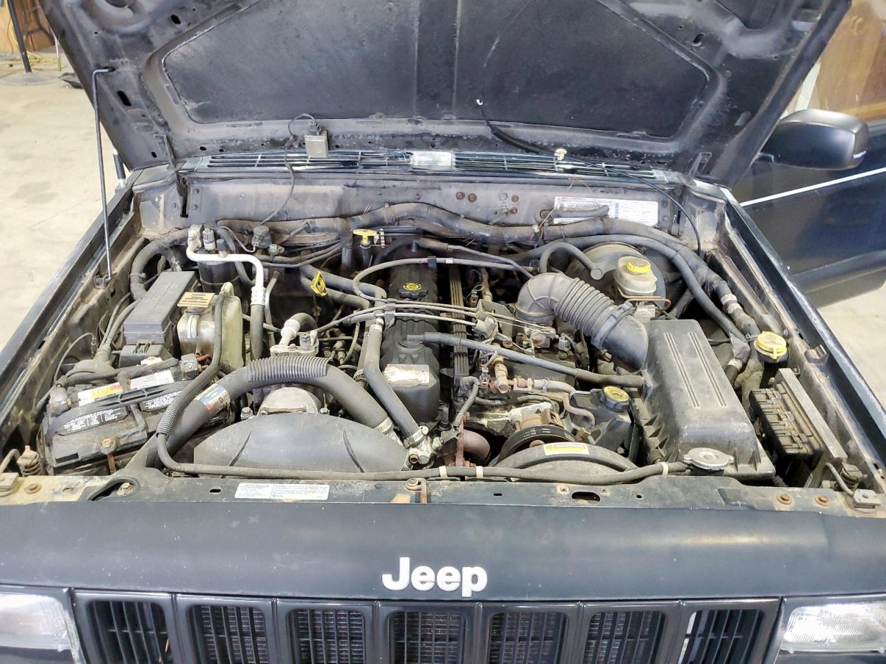 1999 Jeep Cherokee Limited VIN: 1J4FF78S1XL591580 Lot: 92581565