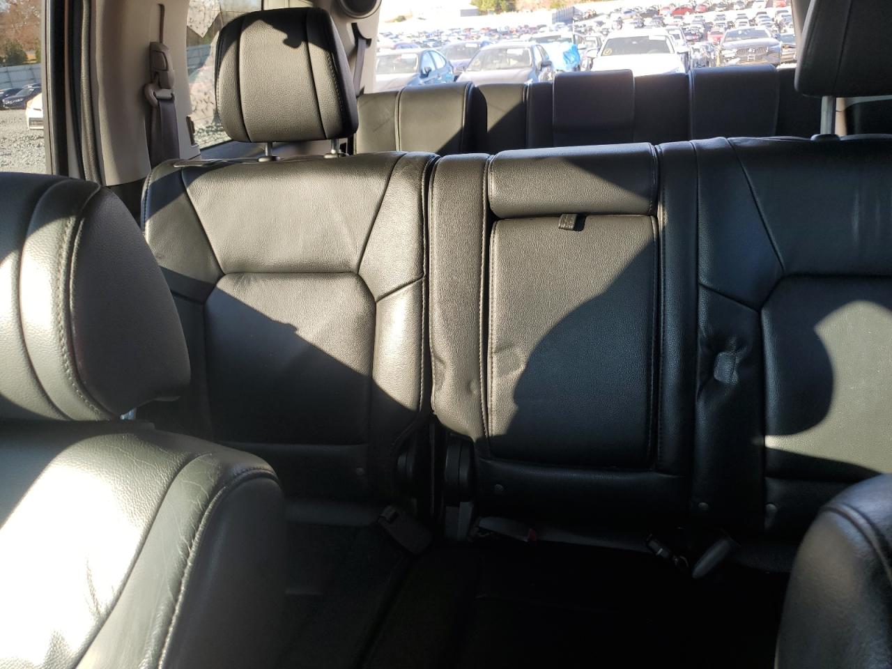 2015 Honda Pilot Touring VIN: 5FNYF4H93FB038005 Lot: 92481695