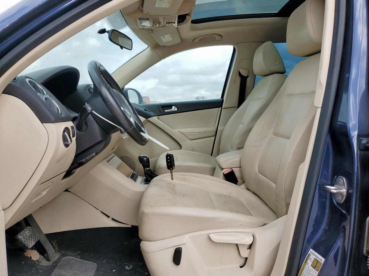 2012 Volkswagen Tiguan S VIN: WVGAV7AX2CW555135 Lot: 93660795