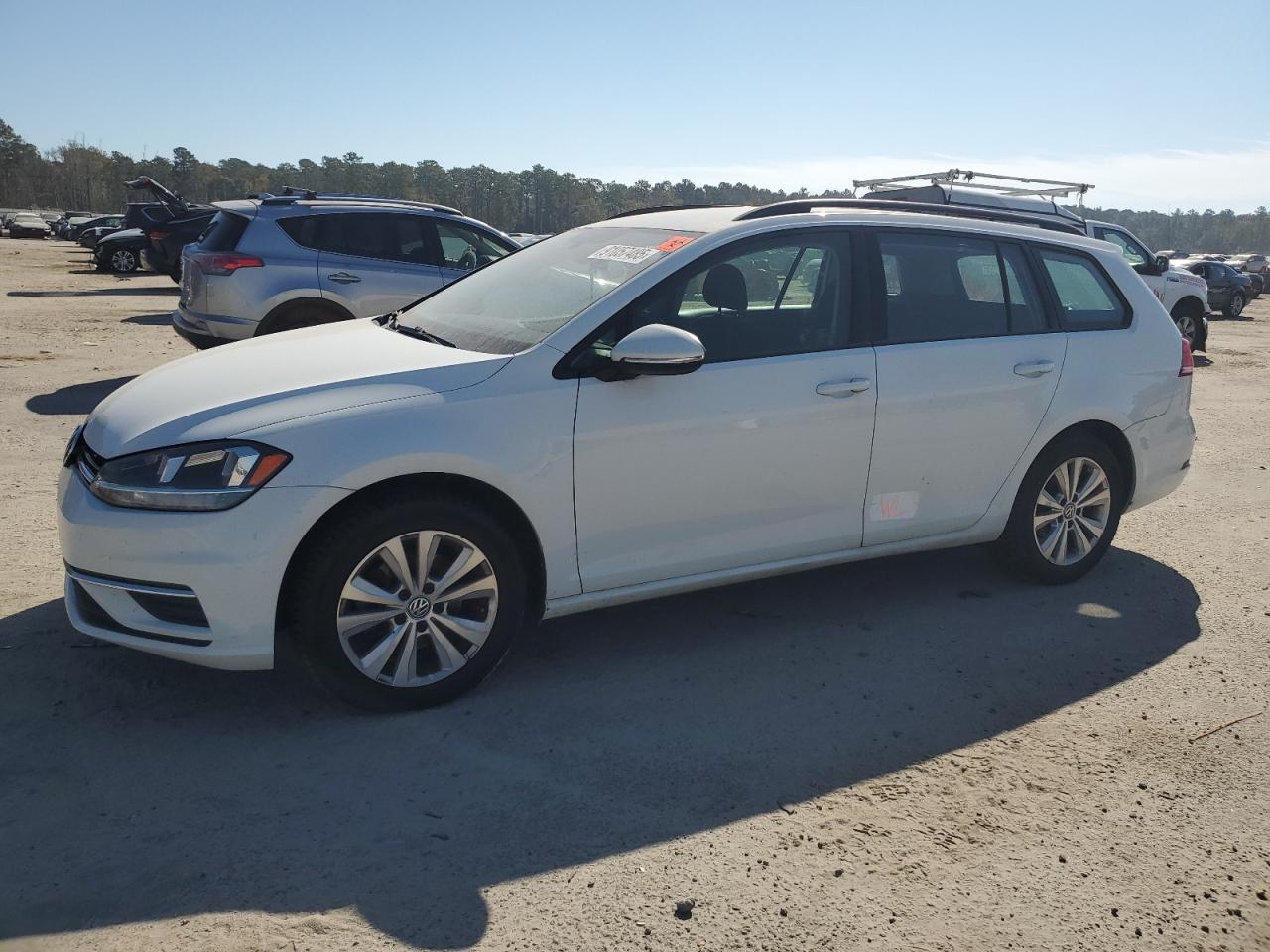 2019 Volkswagen Golf Sportwagen S