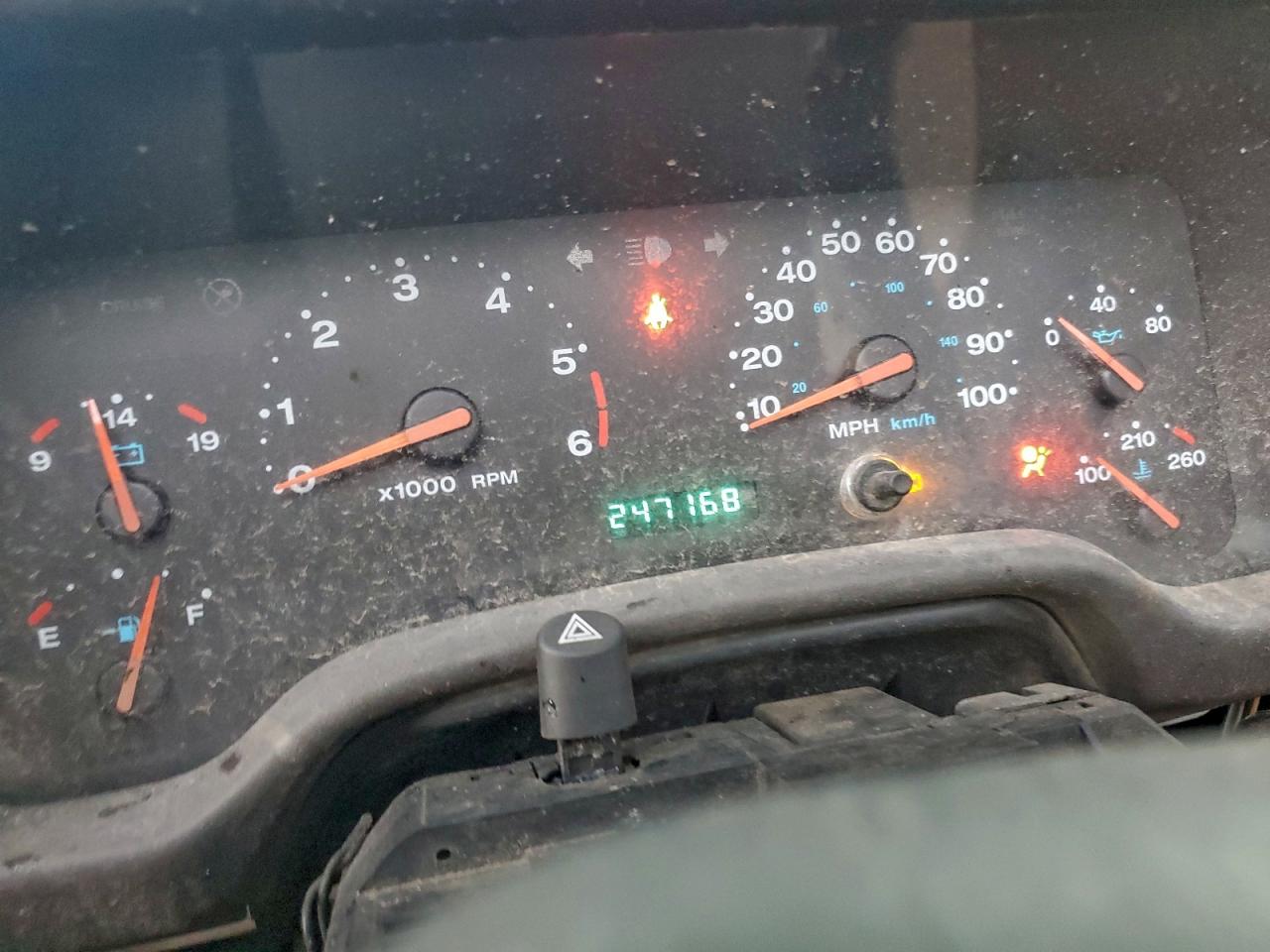 2002 Jeep Wrangler / Tj Sport VIN: 1J4FA49S72P713727 Lot: 94110965