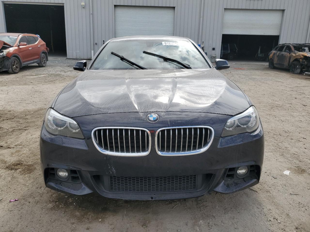 Фото: WBA5B1C50FG126448