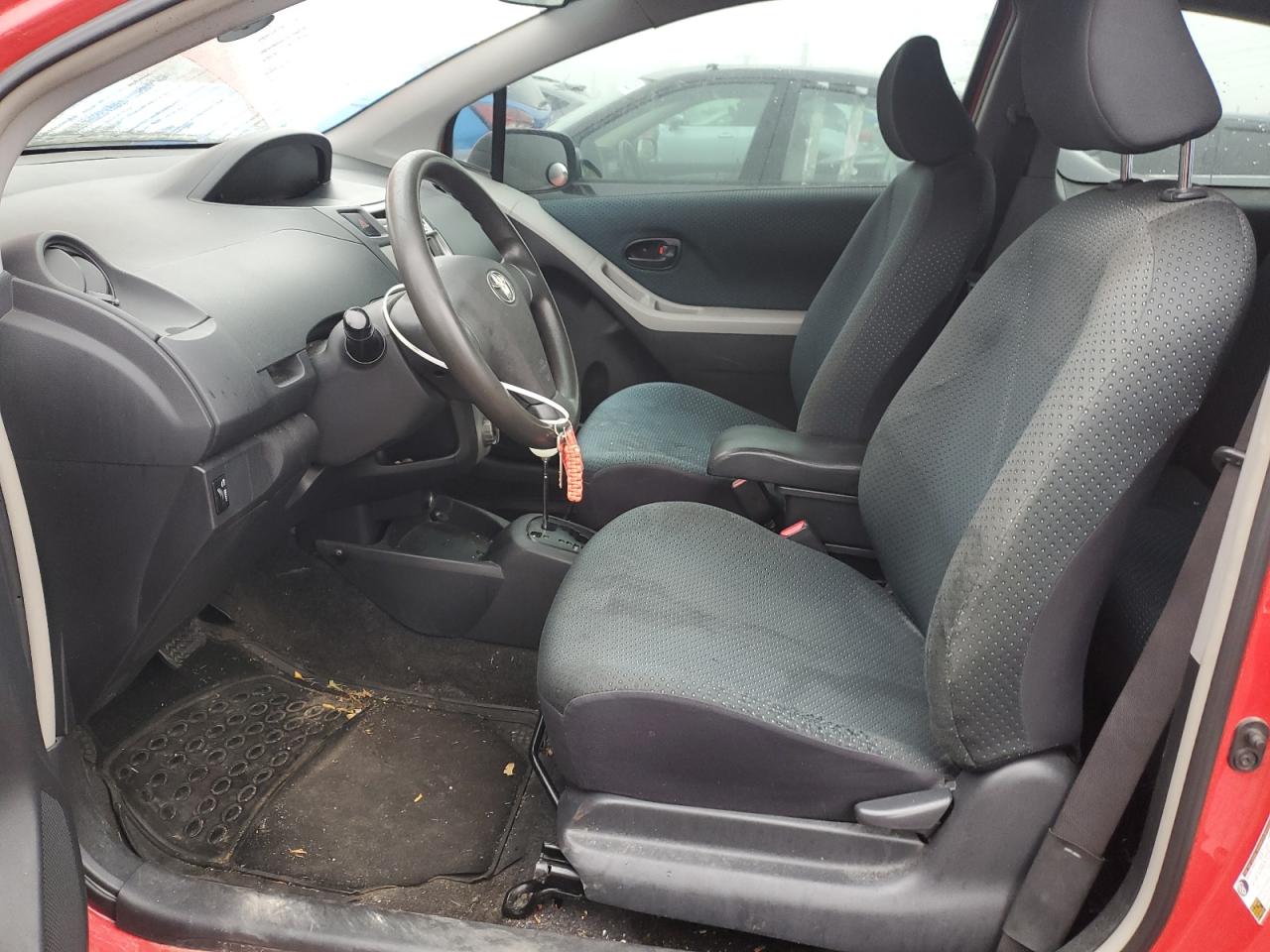 2008 Toyota Yaris VIN: JTDJT923485200983 Lot: 92675895