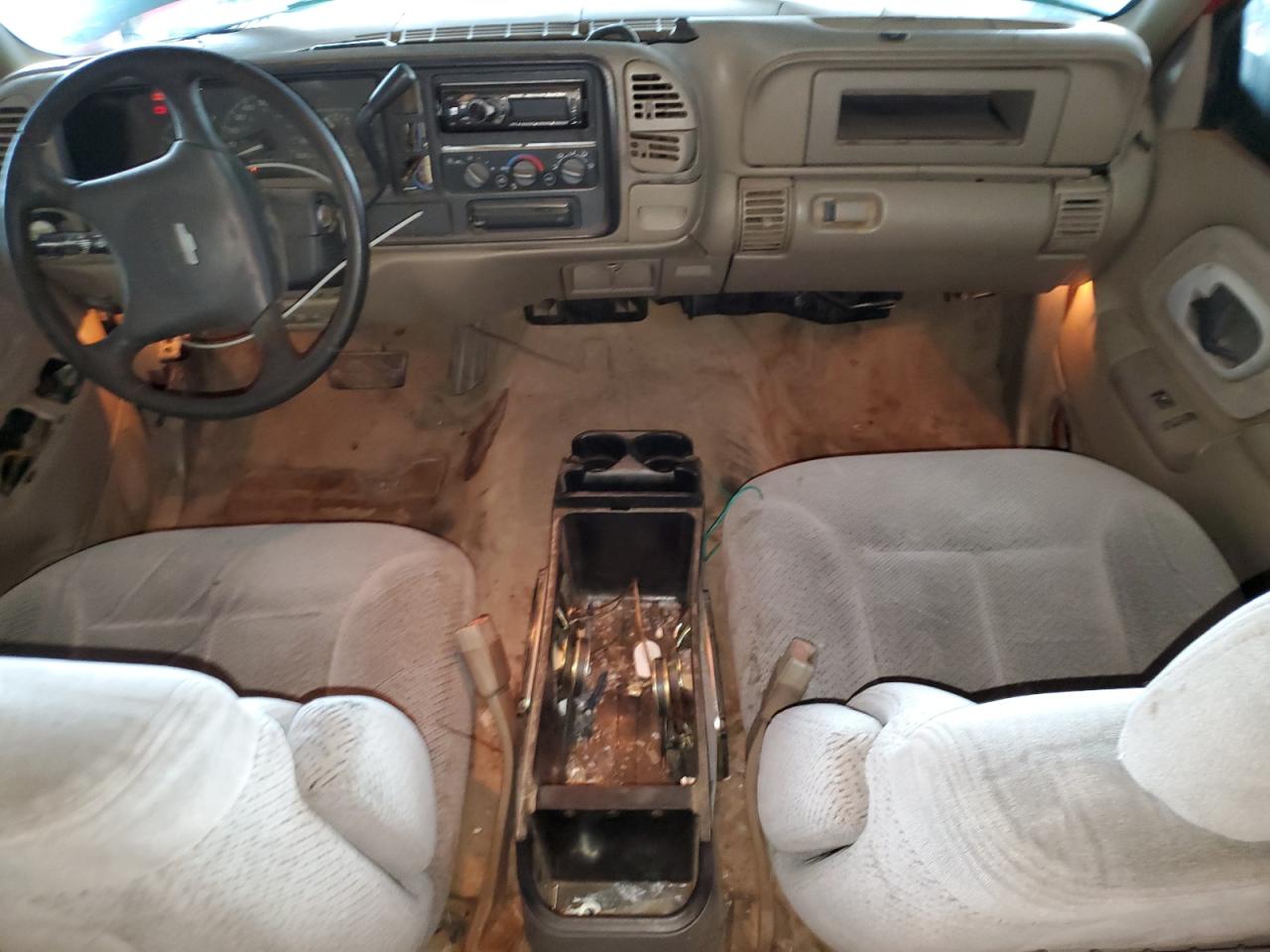 1998 Chevrolet Gmt-400 C3500 VIN: 1GCGC33J0WF064010 Lot: 93288565