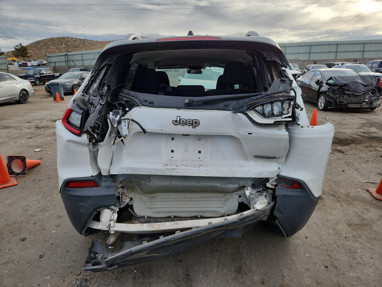 2019 Jeep Cherokee Latitude VIN: 1C4PJLCB6KD248212 Lot: 93712755