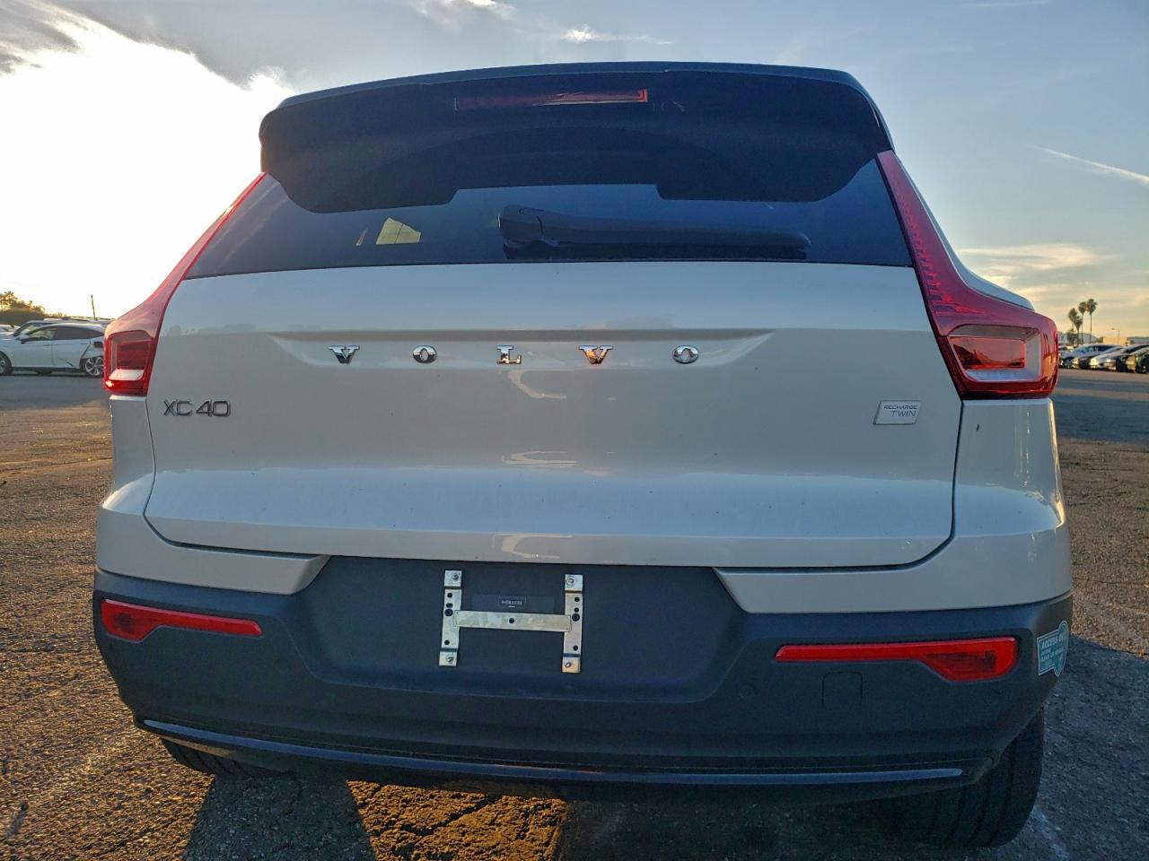 2024 Volvo Xc40 Recharge Plus VIN: YV4ER3XLXR2233086 Lot: 93996635