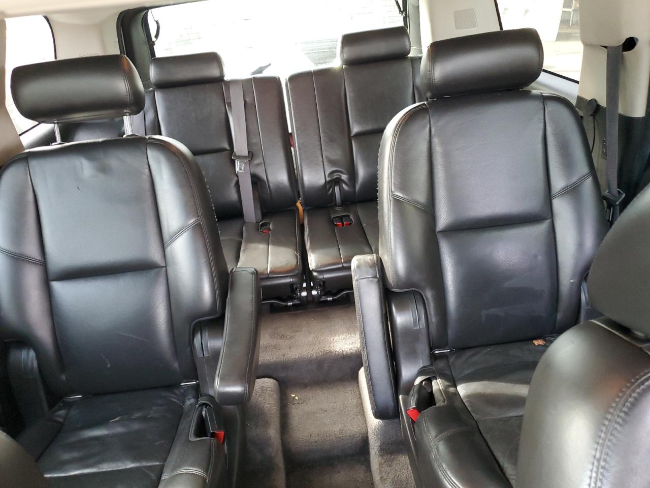 2010 GMC Yukon Denali VIN: 1GKUKEEF4AR224931 Lot: 92301945