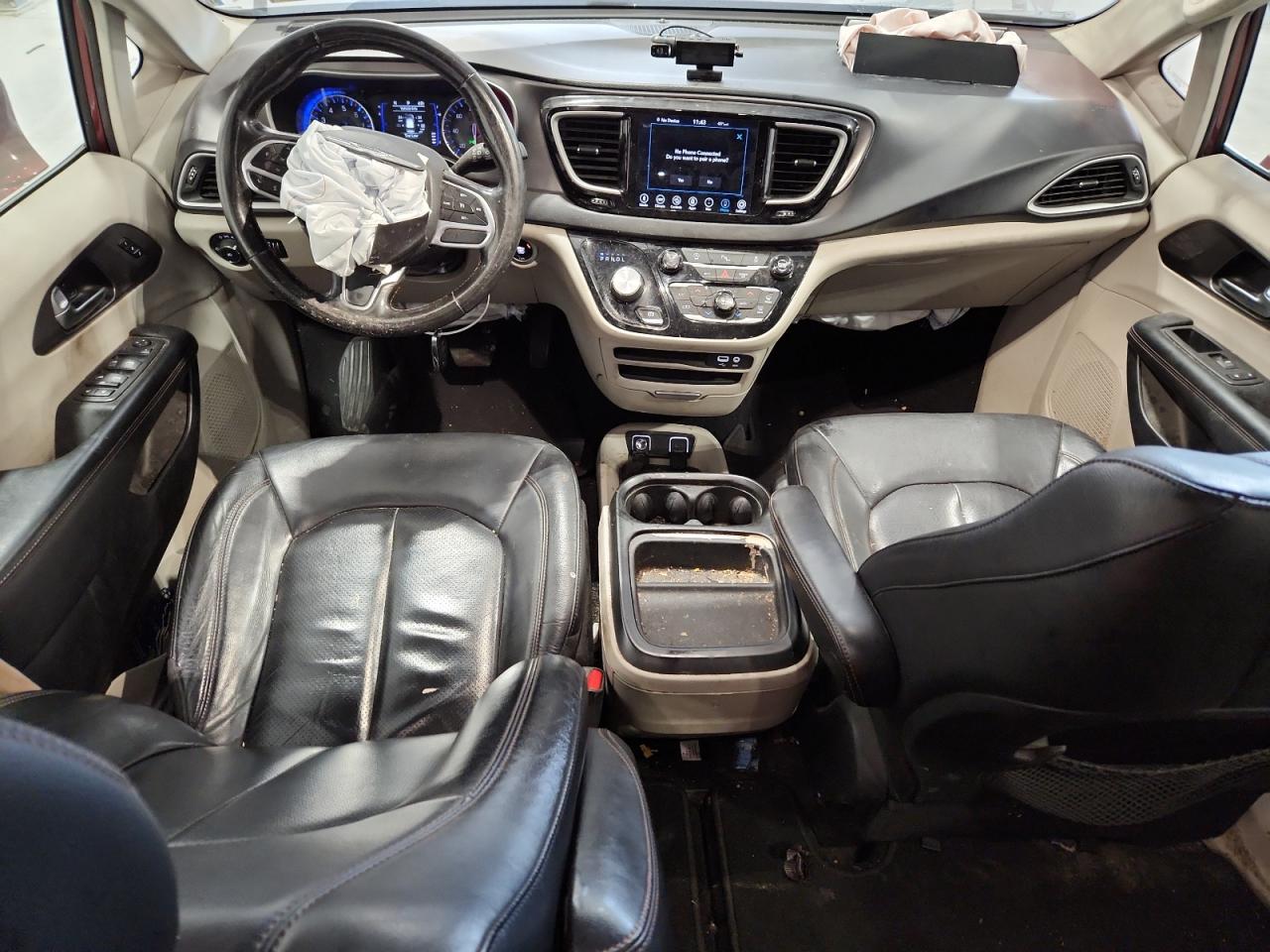 2020 Chrysler Pacifica Touring L VIN: 2C4RC1BG4LR233226 Lot: 92921875