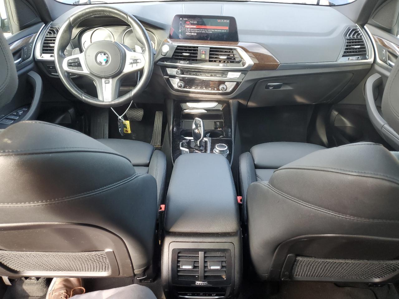 Фото: 5UXTY5C09M9F98798