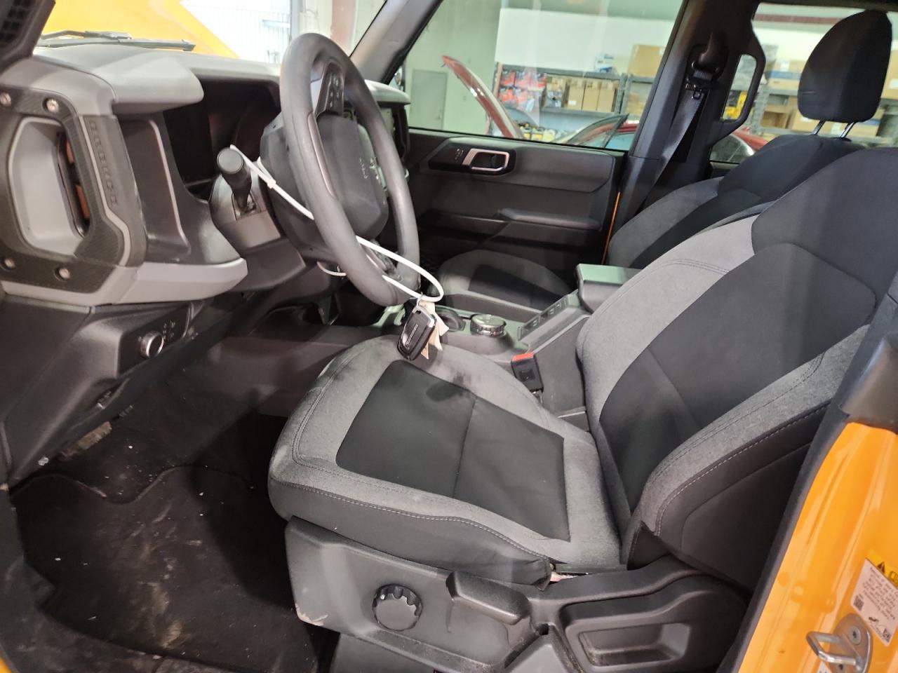 2022 Ford Bronco Base VIN: 1FMDE5BH0NLB63431 Lot: 93017385