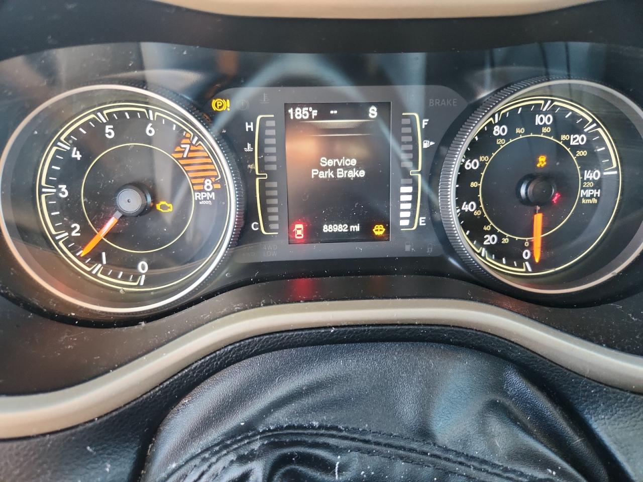 2018 Jeep Cherokee Latitude VIN: 1C4PJMCX0JD516137 Lot: 92670275