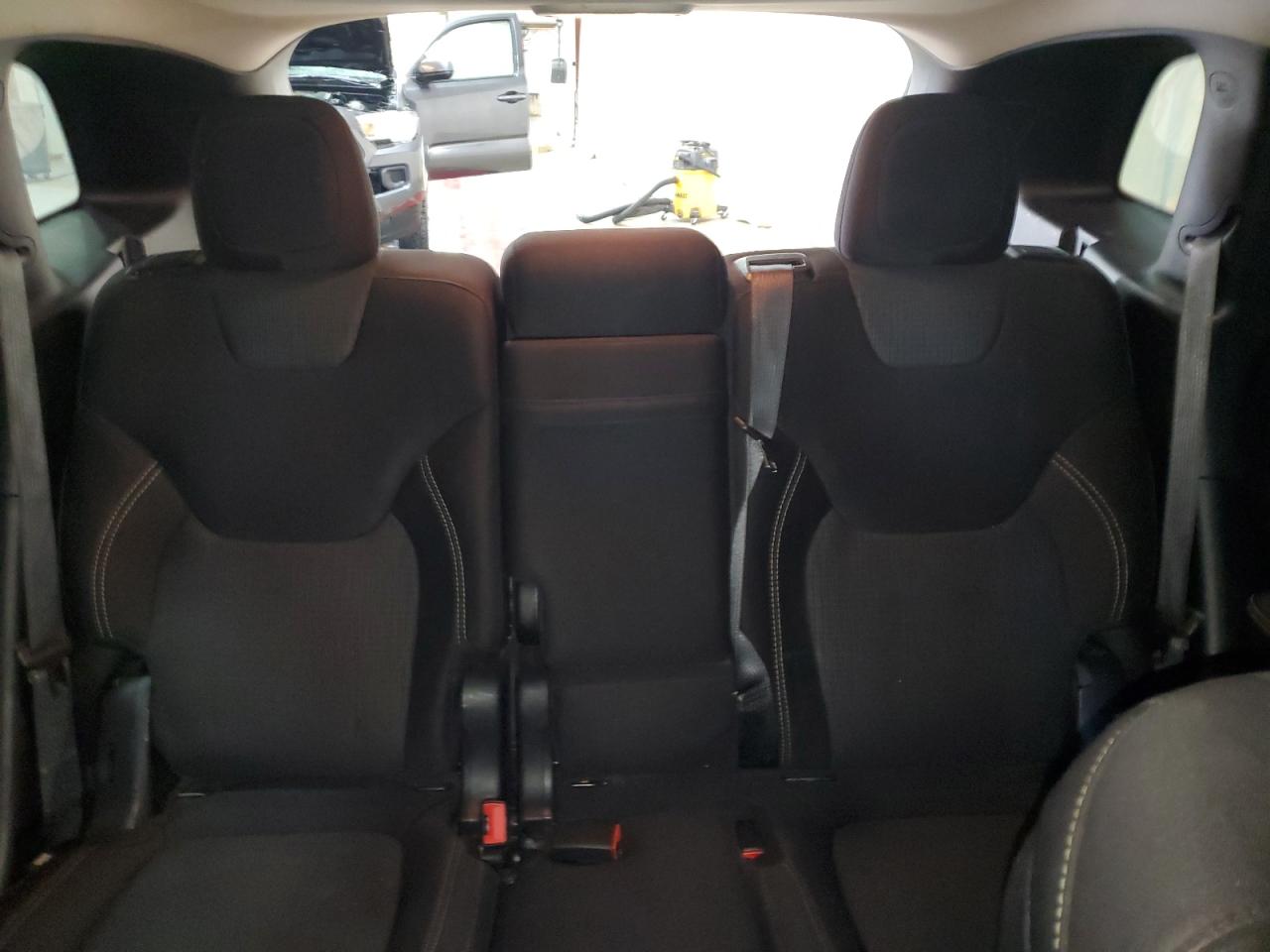 2015 Jeep Cherokee Latitude VIN: 1C4PJMCS4FW557211 Lot: 93606255