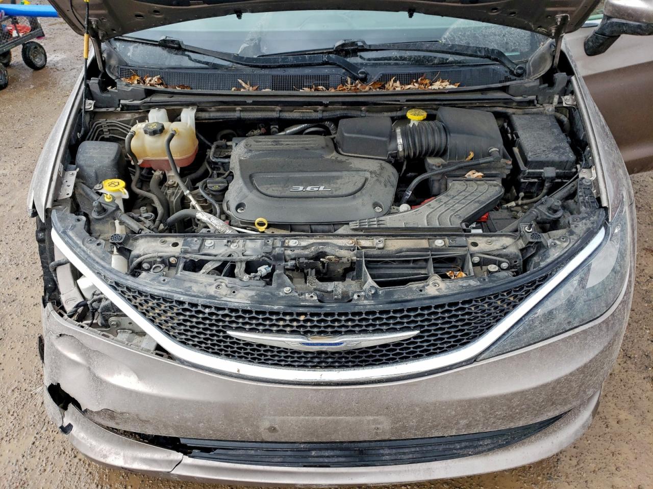 2018 Chrysler Pacifica Touring VIN: 2C4RC1DG8JR278096 Lot: 94057885