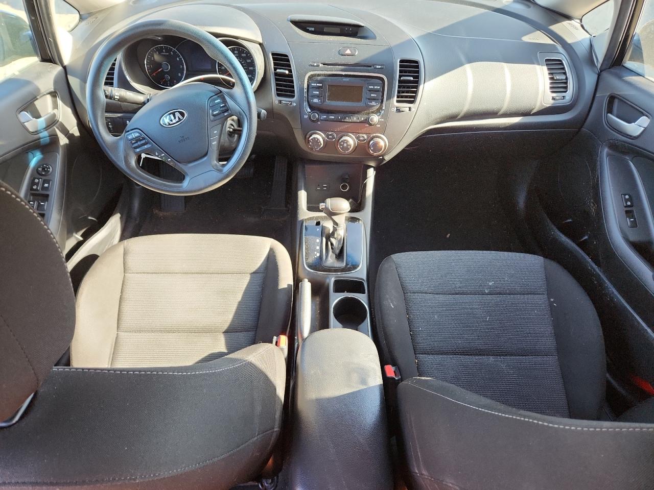 2018 Kia Forte Lx VIN: 3KPFK4A73JE235699 Lot: 91183205