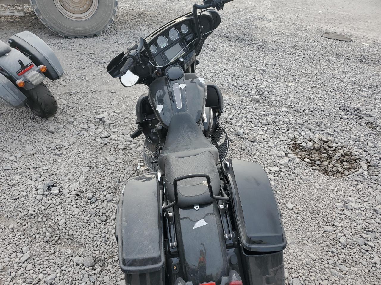 2018 Harley-Davidson Flhxs Street Glide Special VIN: 1HD1KRC11JB617211 Lot: 93768395