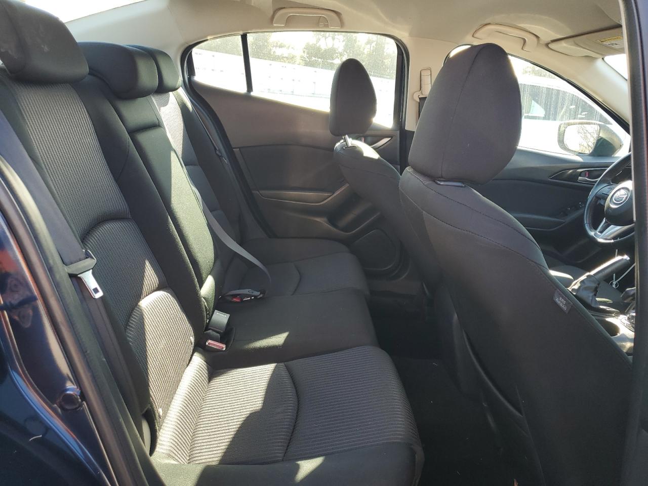 2015 Mazda 3 Touring VIN: 3MZBM1V70FM197828 Lot: 92700855