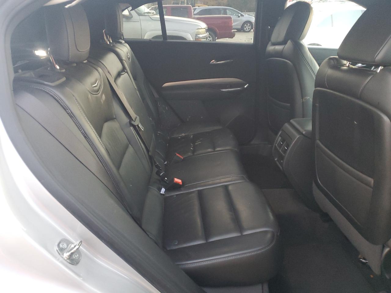 2020 Cadillac Xt4 Premium Luxury VIN: 1GYFZCR48LF043083 Lot: 91007645