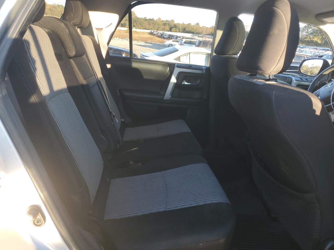 2017 Toyota 4Runner Sr5 VIN: JTEZU5JR8H5150745 Lot: 89632505