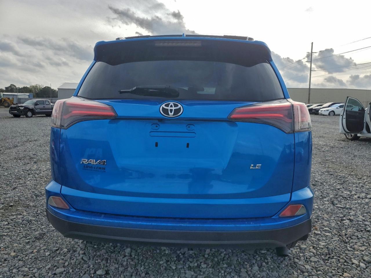 2017 Toyota Rav4 Le VIN: JTMZFREV8HJ710199 Lot: 94414005