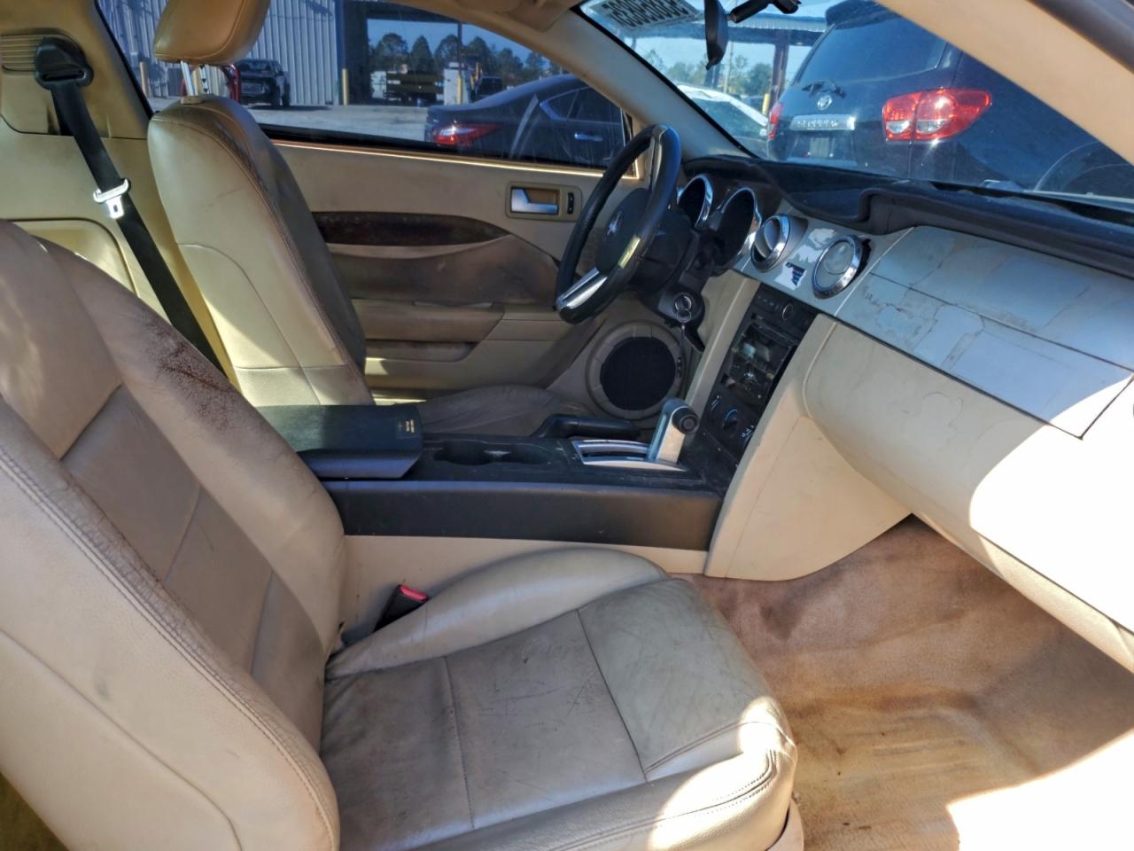 2005 Ford Mustang VIN: 1ZVFT80N155178616 Lot: 93869835