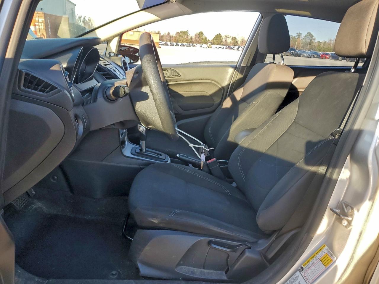 2019 Ford Fiesta Se VIN: 3FADP4BJ2KM164706 Lot: 93665665