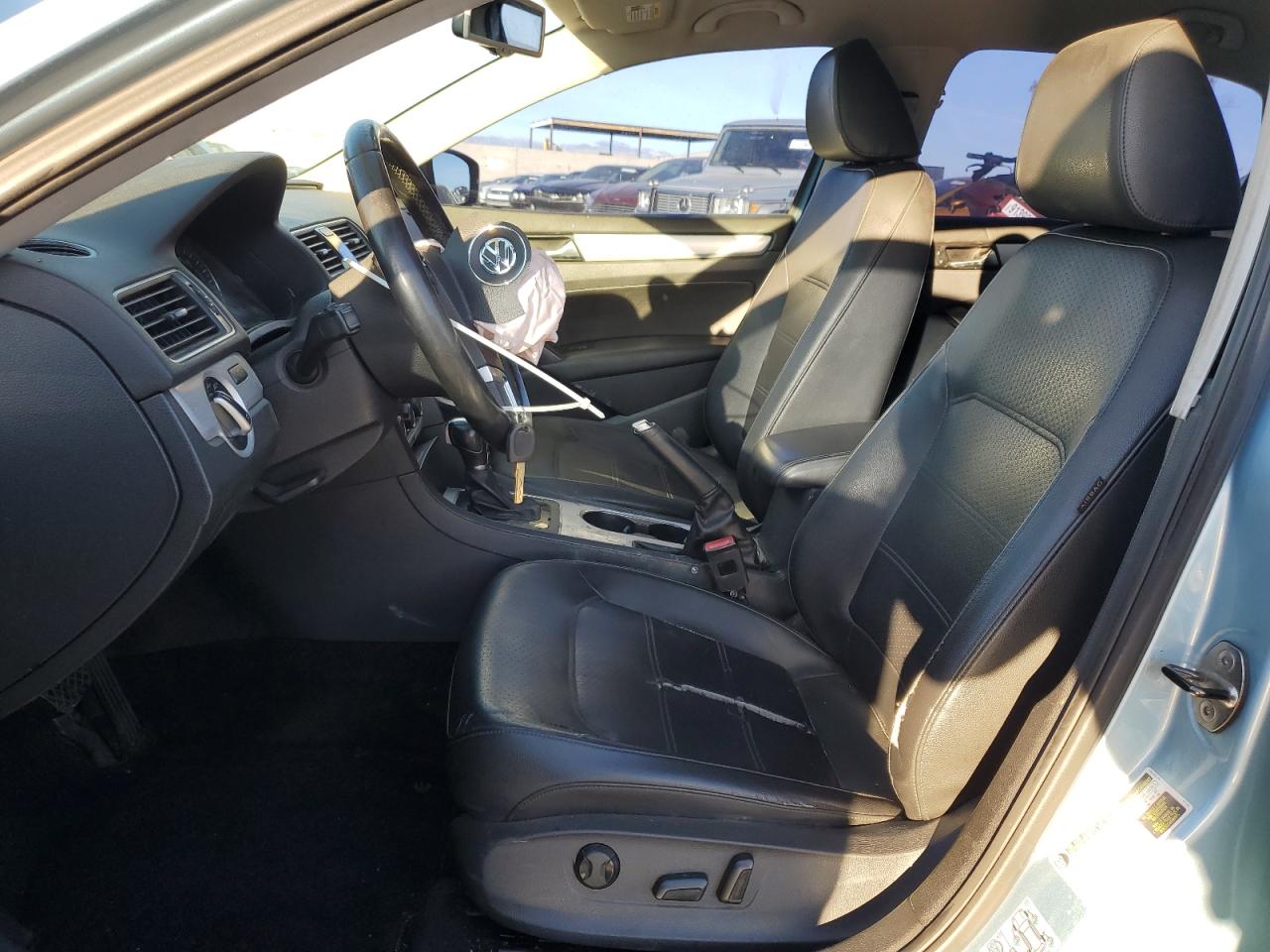 2013 Volkswagen Passat Se VIN: 1VWBP7A38DC138831 Lot: 92130095