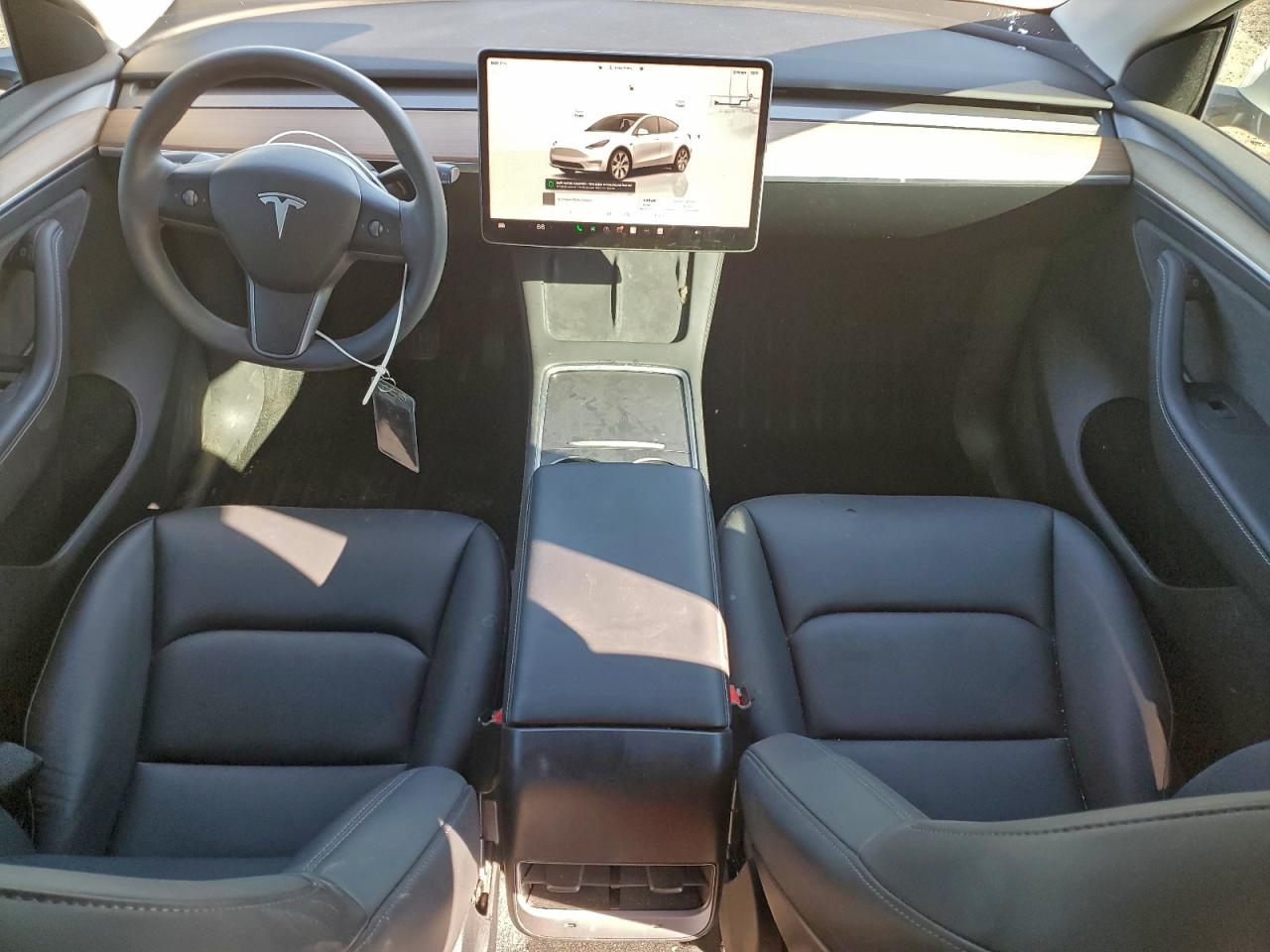 2023 Tesla Model Y VIN: 7SAYGDEE4PA097869 Lot: 92077735