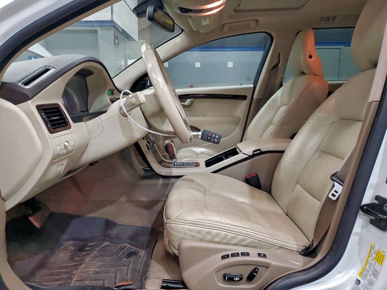 2010 Volvo Xc70 T6 VIN: YV4992BZ0A1085919 Lot: 94256775