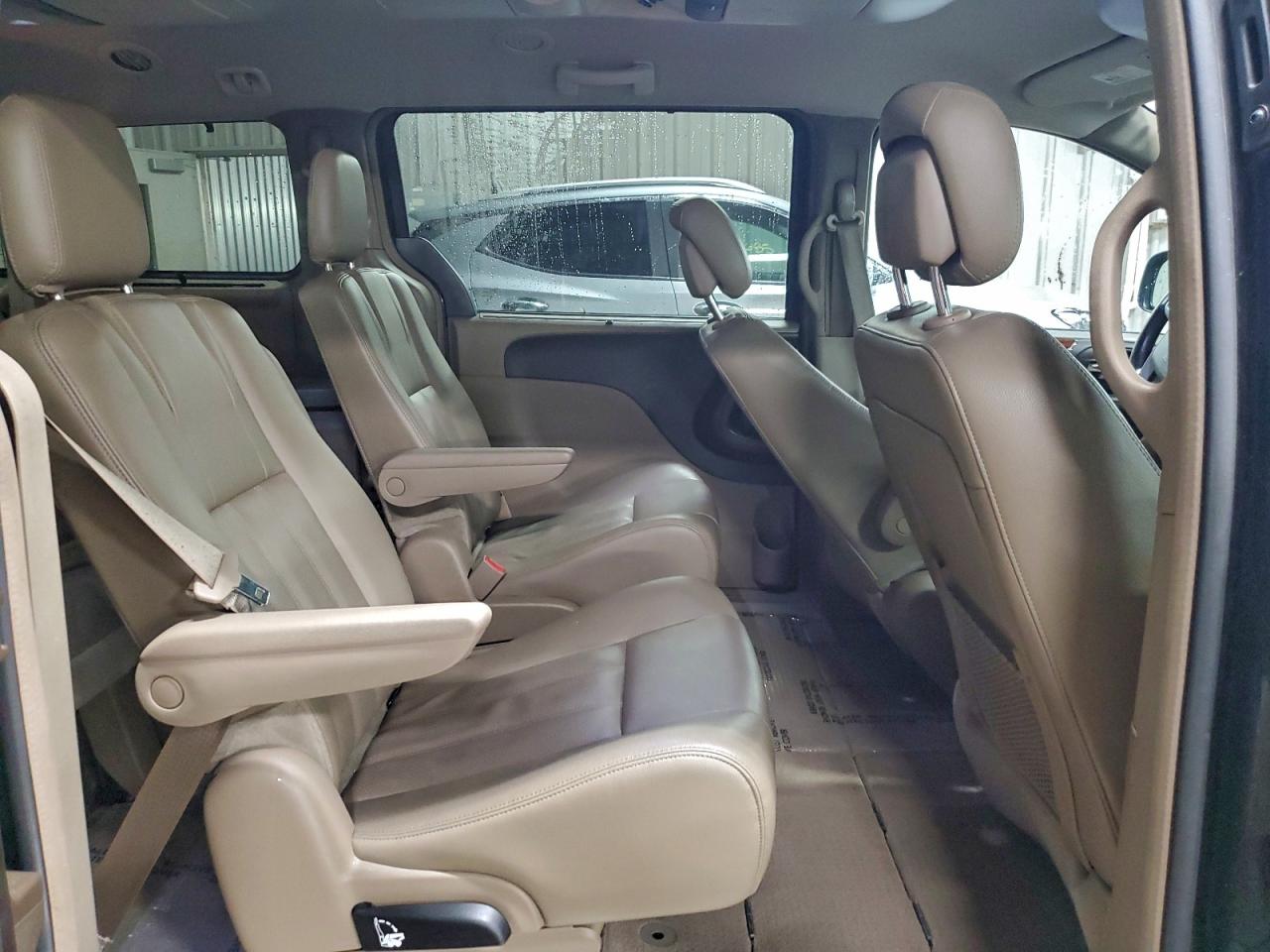 2014 Chrysler Town & Country Touring L VIN: 2C4RC1CG6ER201539 Lot: 94104785