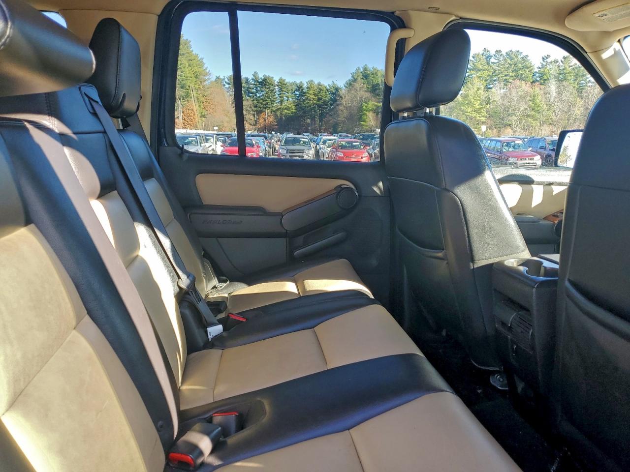 2008 Ford Explorer Eddie Bauer VIN: 1FMEU74E58UB13919 Lot: 93882745