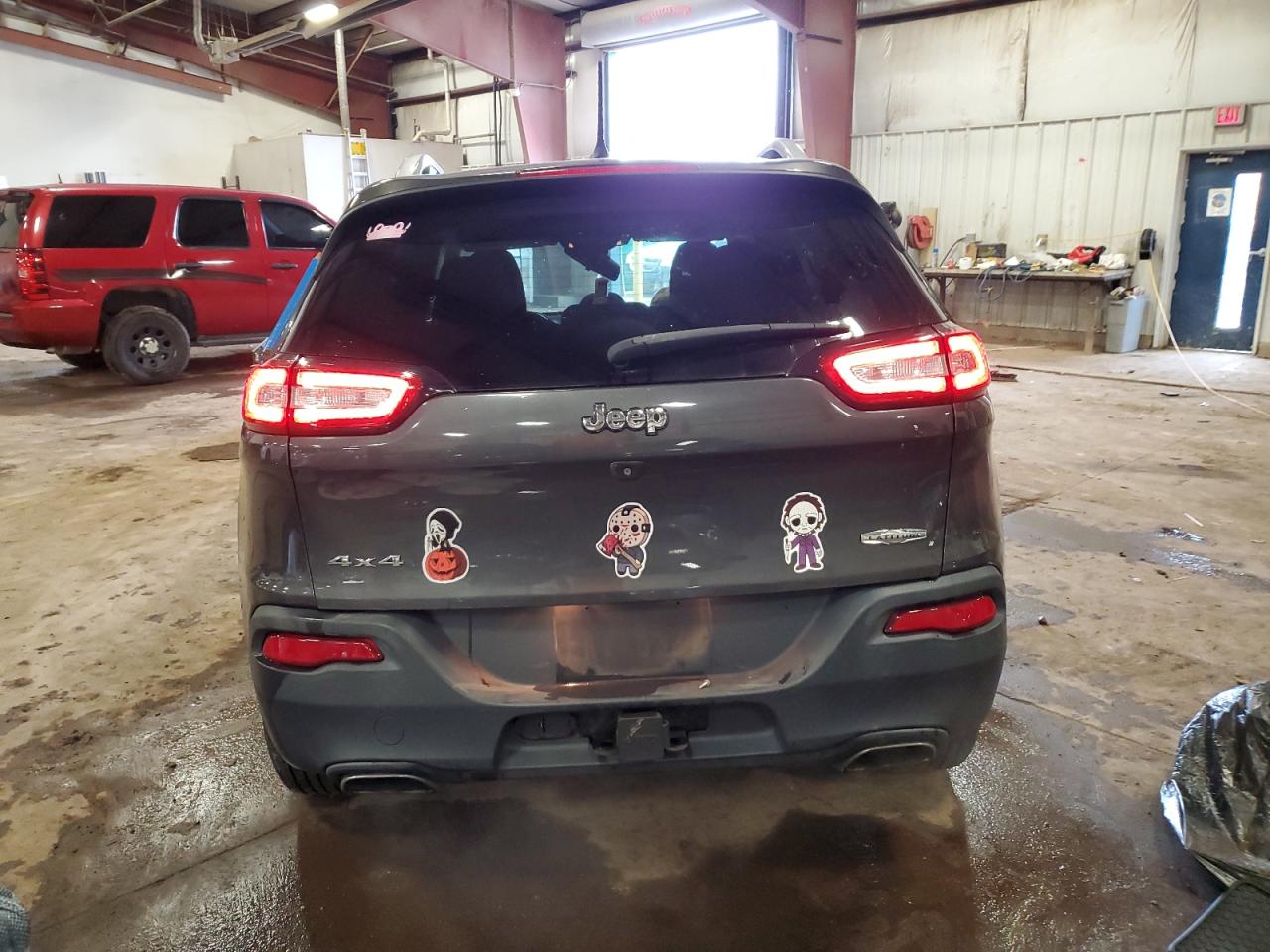 2015 Jeep Cherokee Latitude VIN: 1C4PJMCS3FW631069 Lot: 92272835