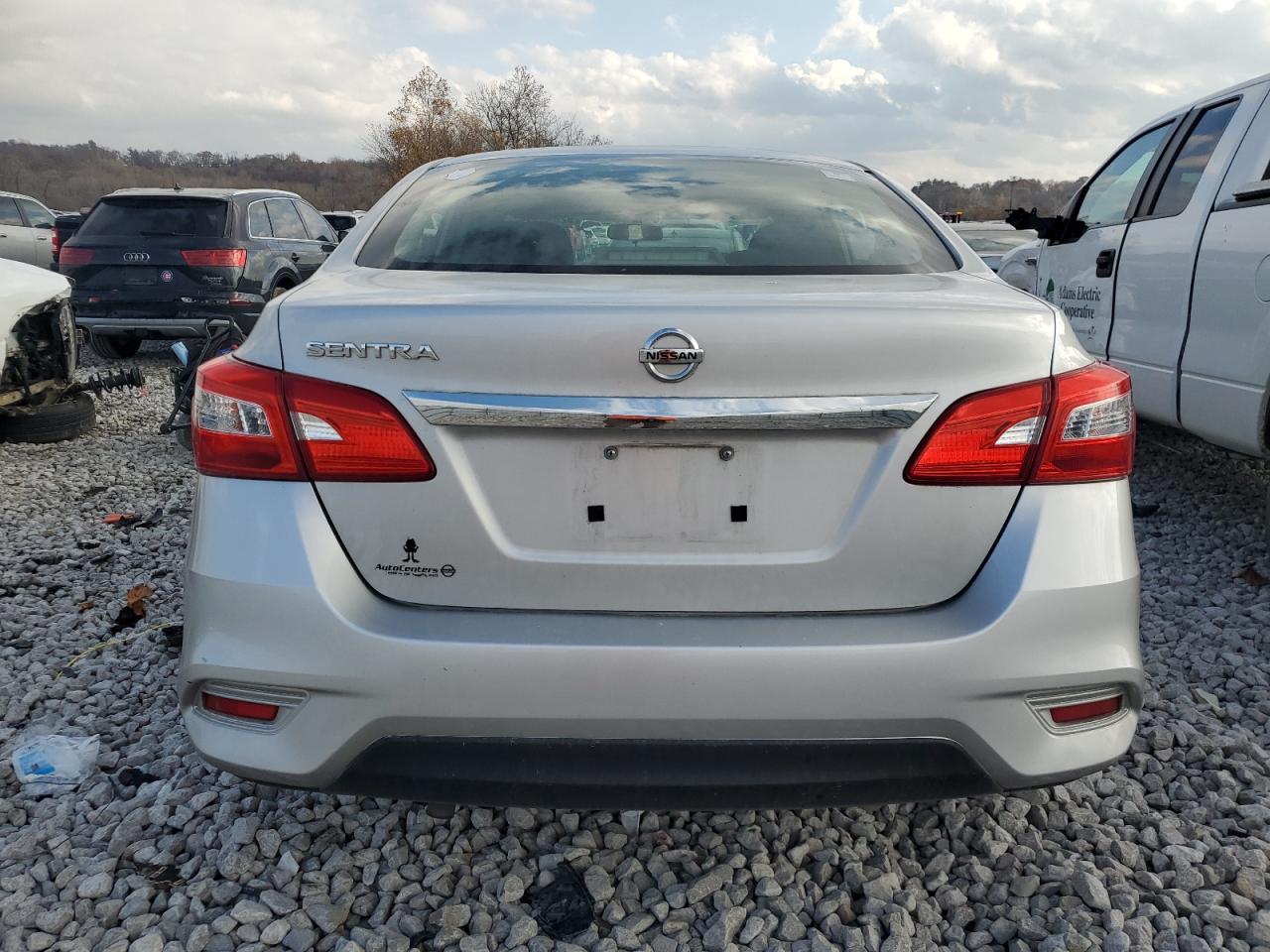 2017 Nissan Sentra S VIN: 3N1AB7AP0HY395949 Lot: 92698715