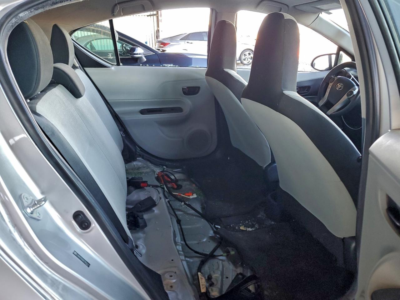 2014 Toyota Prius C VIN: JTDKDTB36E1560211 Lot: 93522695