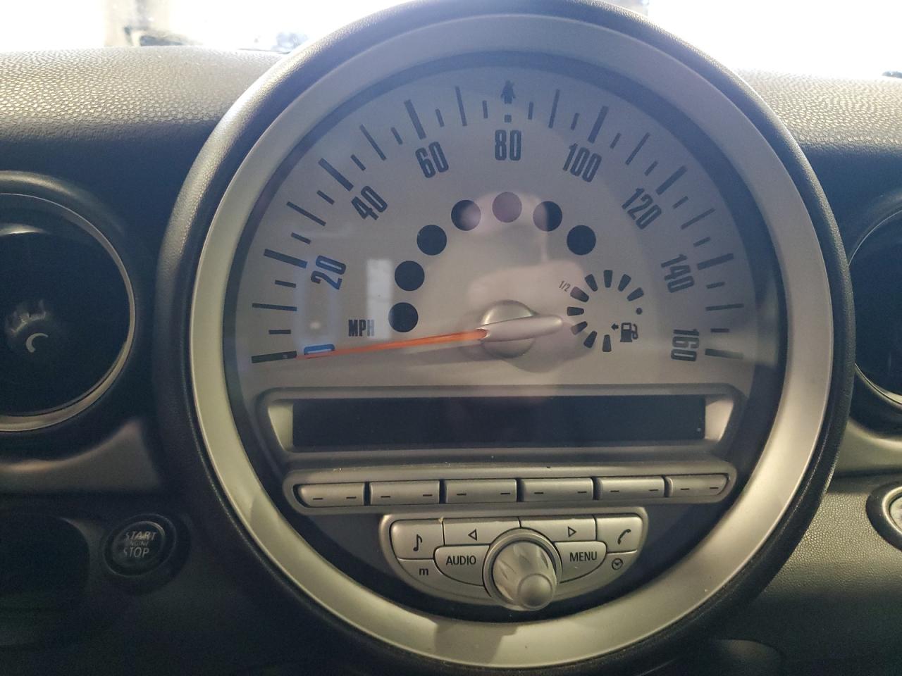 2008 Mini Cooper VIN: WMWMF33598TT66023 Lot: 93354645