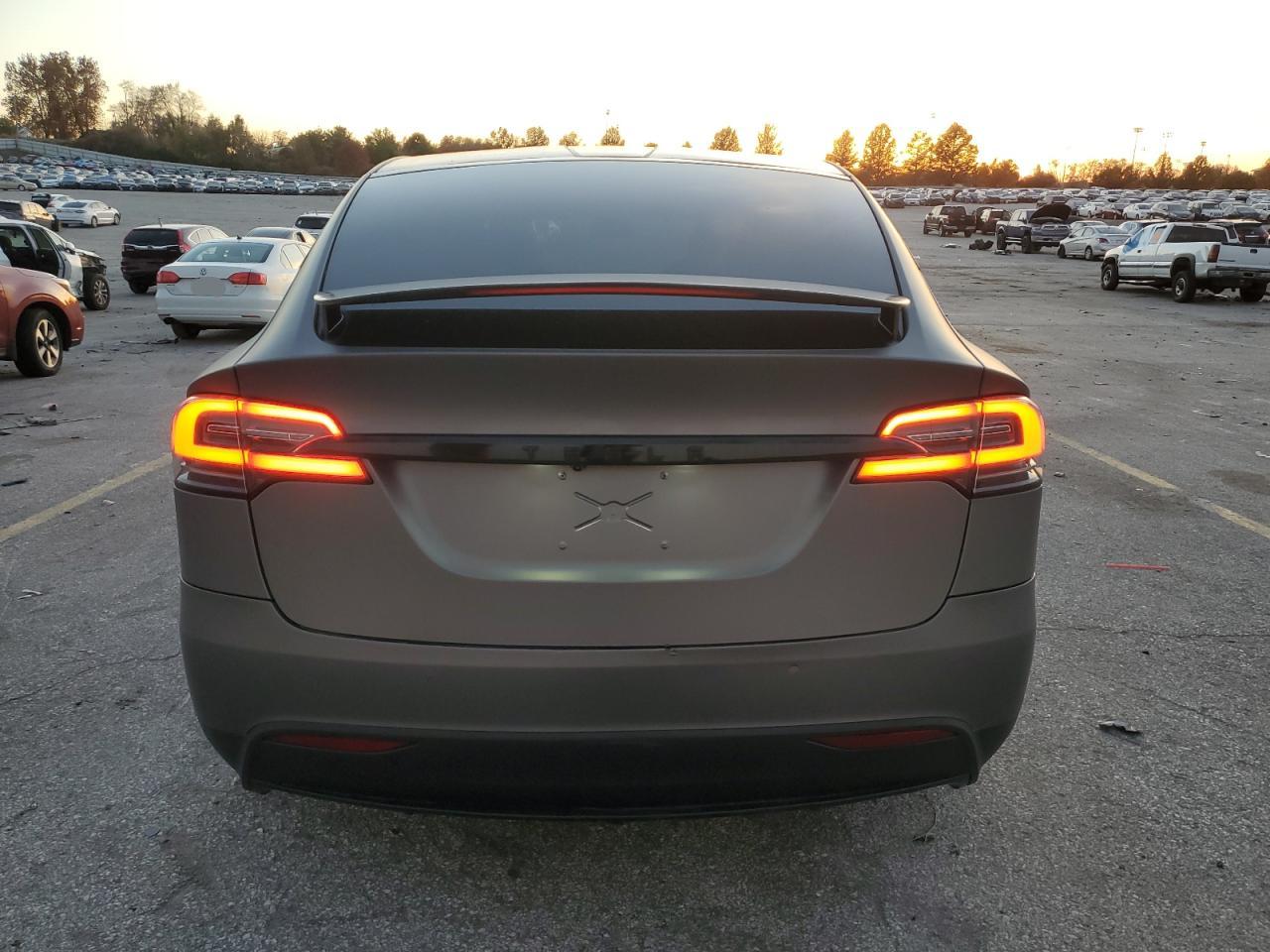 2020 Tesla Model X VIN: 5YJXCBE40LF237557 Lot: 92880465