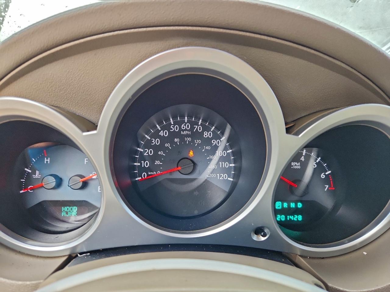 2010 Chrysler Sebring Limited VIN: 1C3CC5FB7AN118744 Lot: 93766935