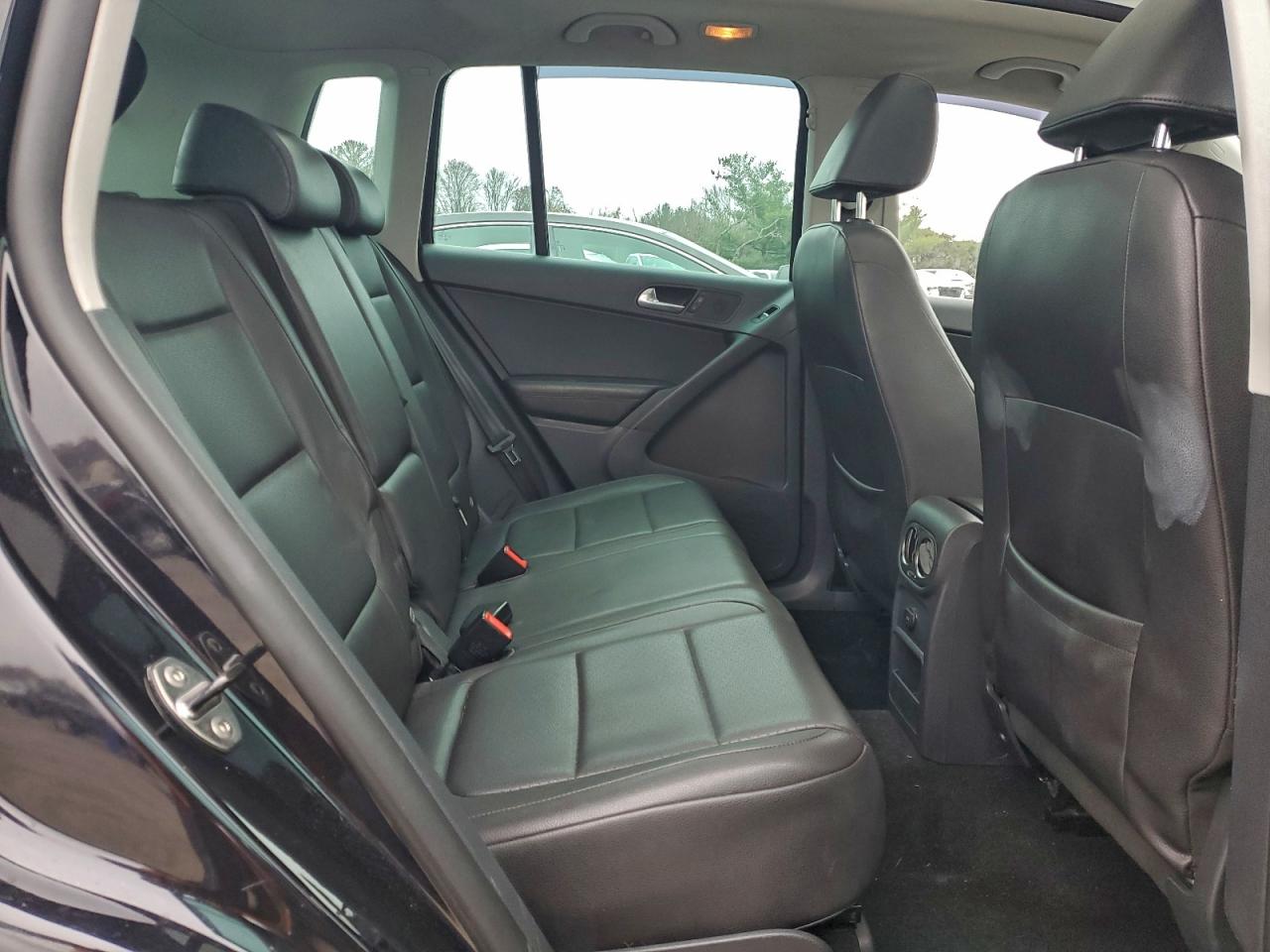 2011 Volkswagen Tiguan S VIN: WVGBV7AX0BW541981 Lot: 93272715