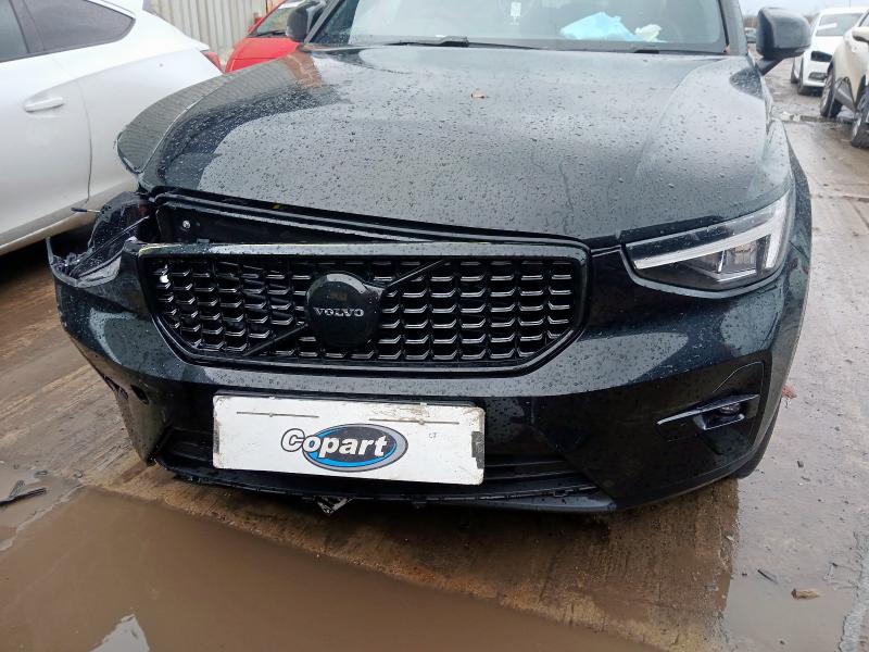 2025 VOLVO XC40 2.0 B4P PLUS BLACK EDITION 5DR AUTO
