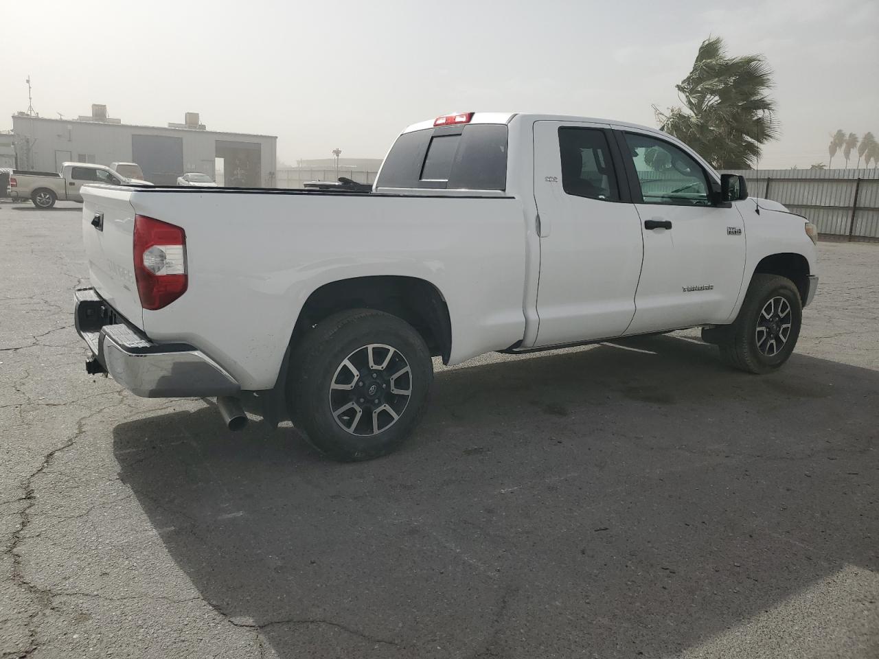 2018 Toyota Tundra Double Cab Sr VIN: 5TFUY5F10JX770053 Lot: 92458835