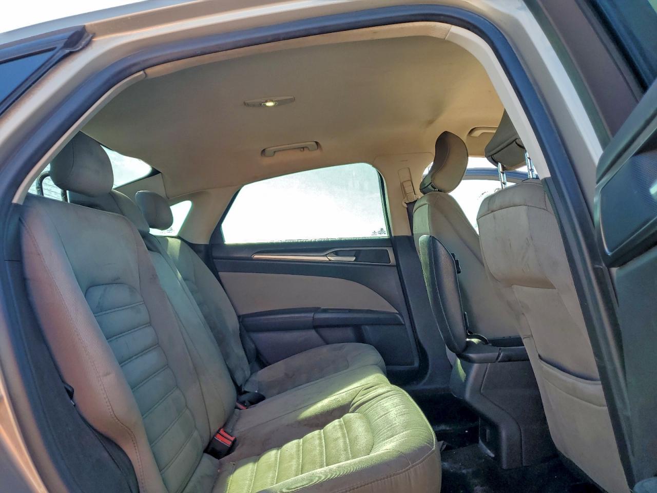 2015 Ford Fusion S VIN: 3FA6P0G77FR257096 Lot: 90877575