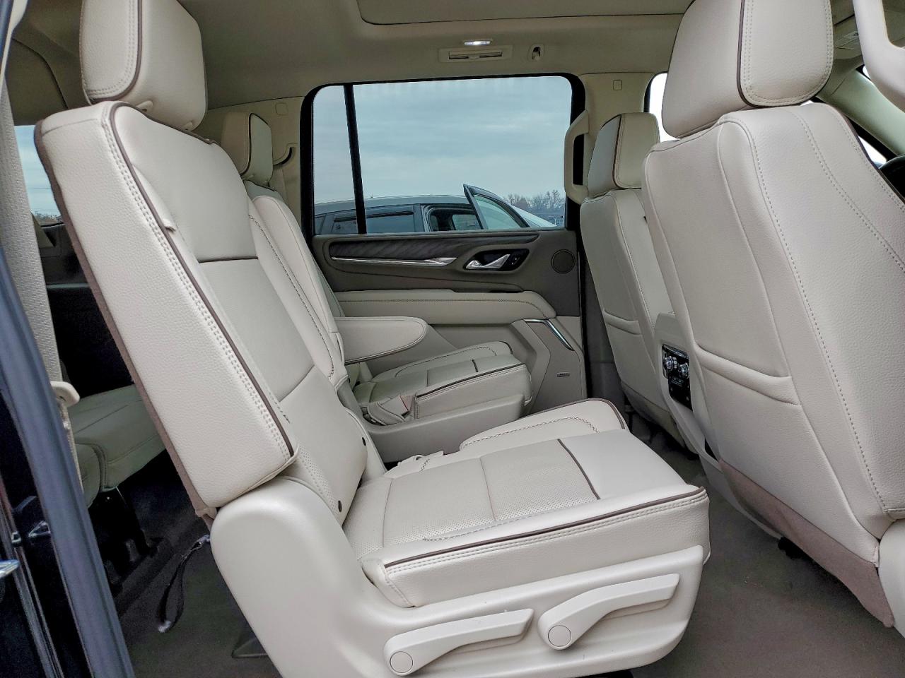 2023 GMC Yukon Xl Denali VIN: 1GKS2JKL2PR499779 Lot: 93875265