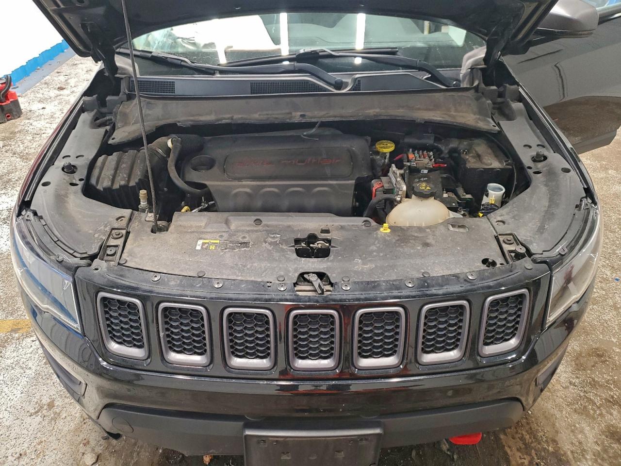 2018 Jeep Compass Trailhawk VIN: 3C4NJDDB8JT457715 Lot: 93713185