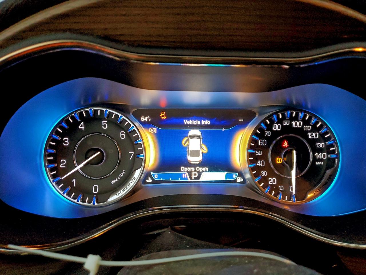 2015 Chrysler 200 C VIN: 1C3CCCEG4FN511142 Lot: 94073955