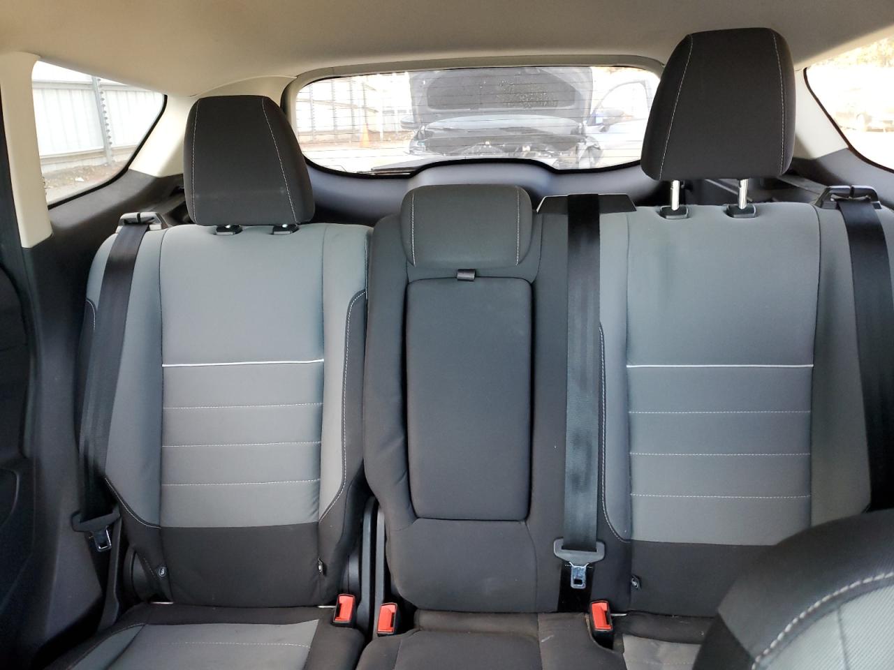 2015 Ford Escape Se VIN: 1FMCU0GXXFUB28330 Lot: 93029345