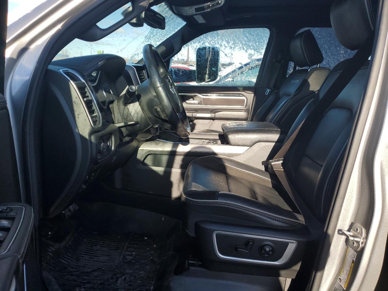 2020 Ram 1500 Laramie VIN: 1C6SRFRT9LN290493 Lot: 91890535