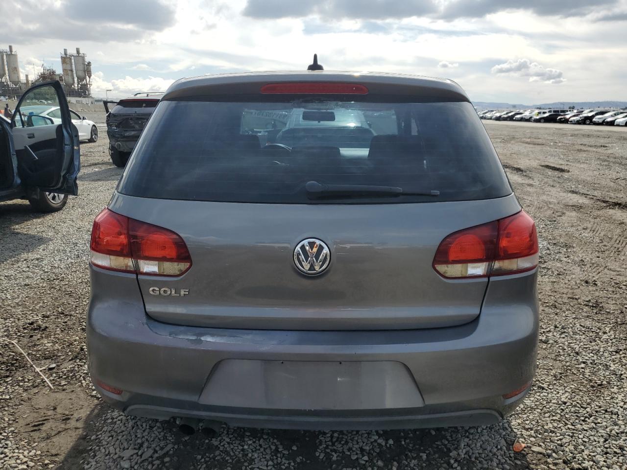2012 Volkswagen Golf VIN: WVWAB7AJ8CW332512 Lot: 93113275