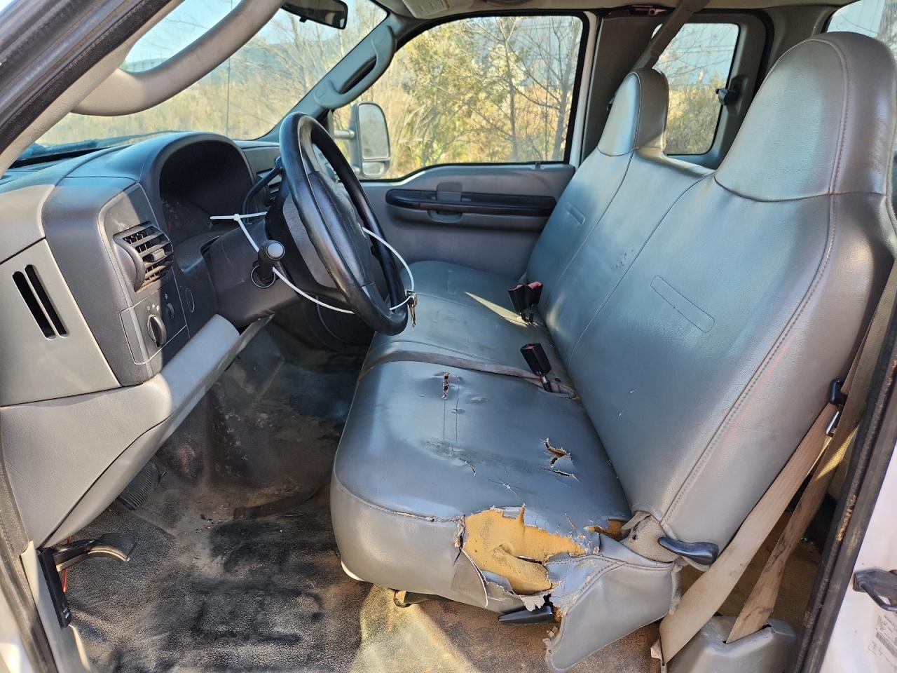 2007 Ford F550 Super Duty Utility / Service Truck VIN: 1FDAX56P47EB40353 Lot: 91921475